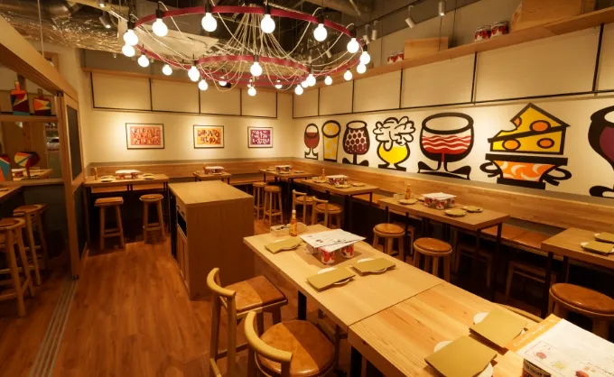 福岡天神店 店内写真3