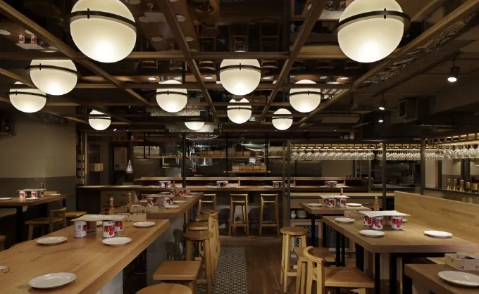 池袋東口店 店内写真3