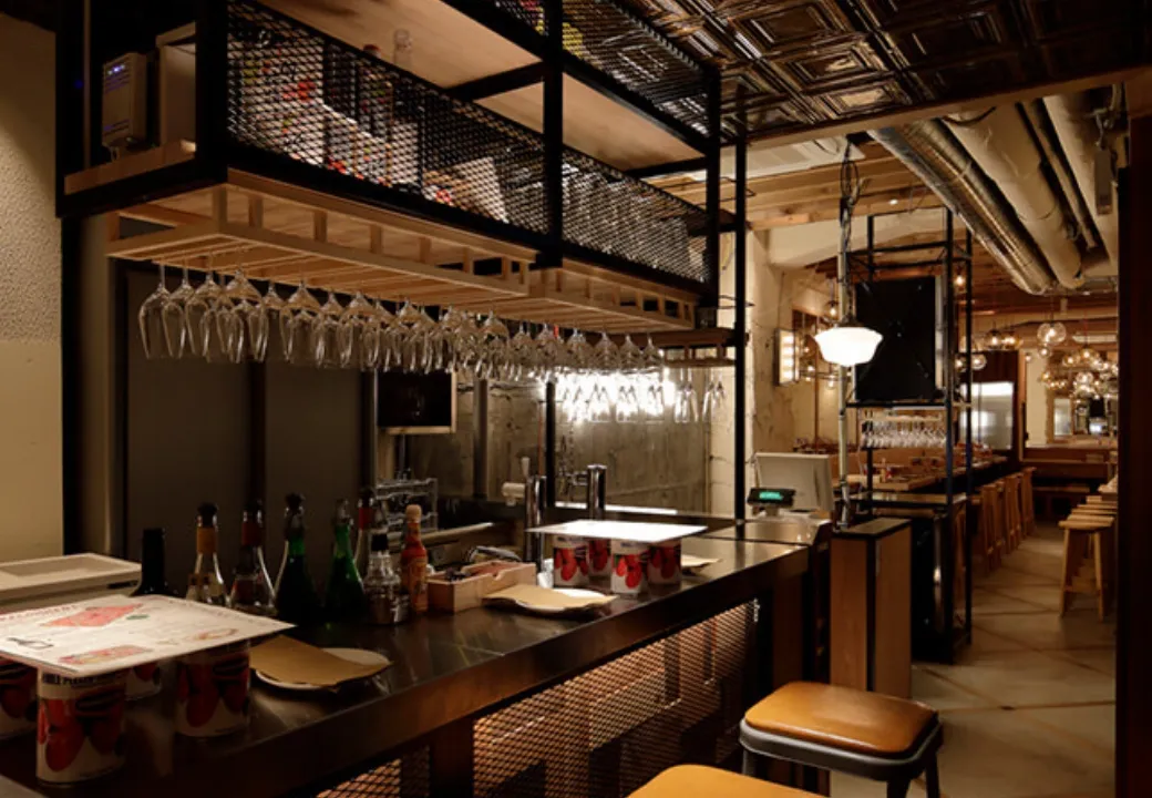 池袋西口店 店内写真