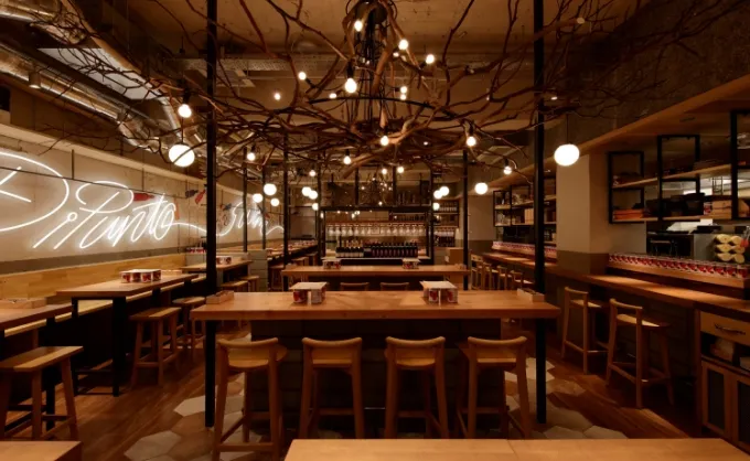 西新宿一丁目店 店内写真3