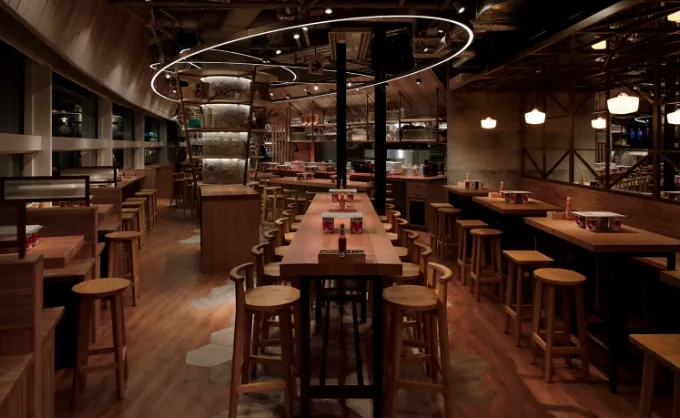 品川インターシティ店 店内写真3