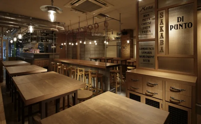 新宿三丁目店 店内写真2