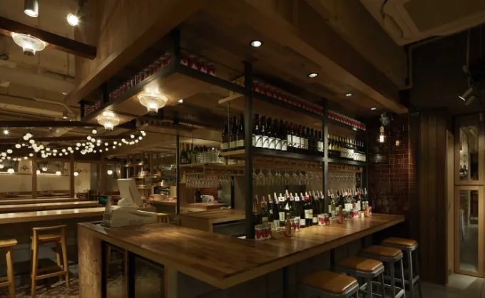 新宿西口店 店内写真1